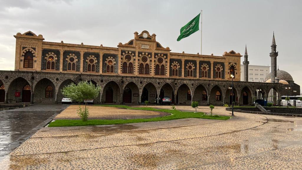 متحف محطة سكة حديد الحجاز في حي العنبرية التاريخي أبرز الوجهات السياحية في المدينة